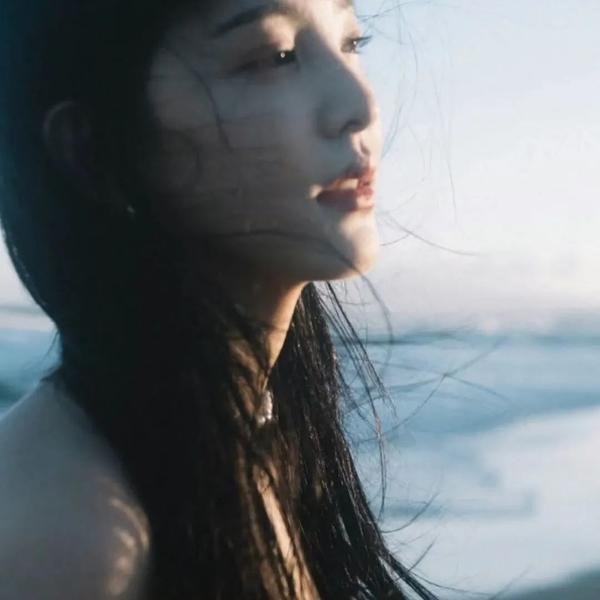 天地不仁 封面